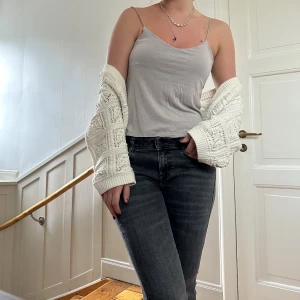 Linne - Basic gulligt linne i en beigeaktik färg!