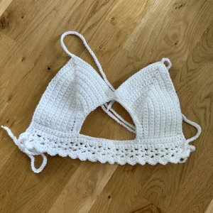 Virkad topp  - Virkad topp, passar S. Supermjuk och justerbar i rygg🌸