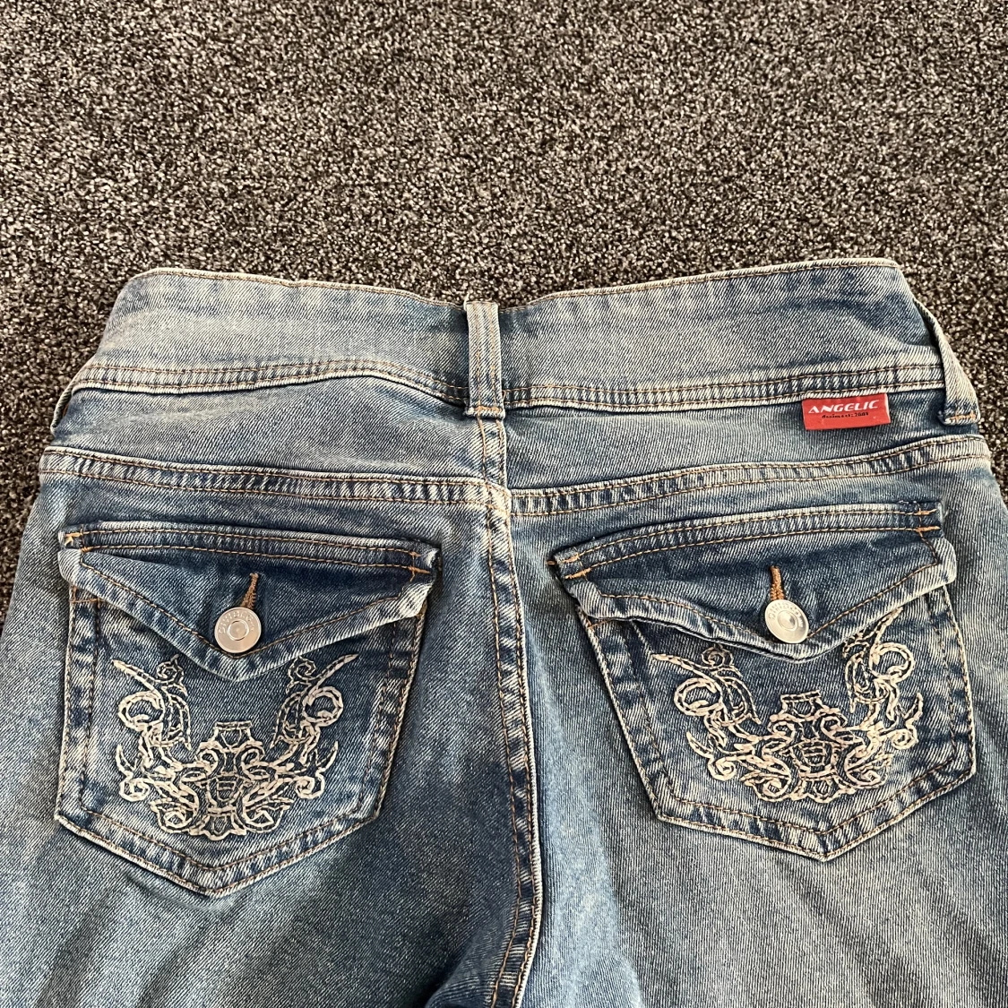 H&M flared low waist jeans - 91