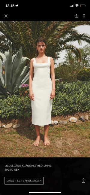 Zara känning - Klänning från zara med öppen rygg. Går att justera i ryggen. I linne. Aldrig använd.