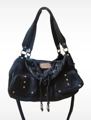 Handväska - Jätte fin handväska köpt secondhand som inte används💕 Bra skick !