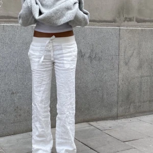 Alobha linnebyxor - Säljer mina linnebyxor från Alobha. Använda någon gång endast, bra skick!