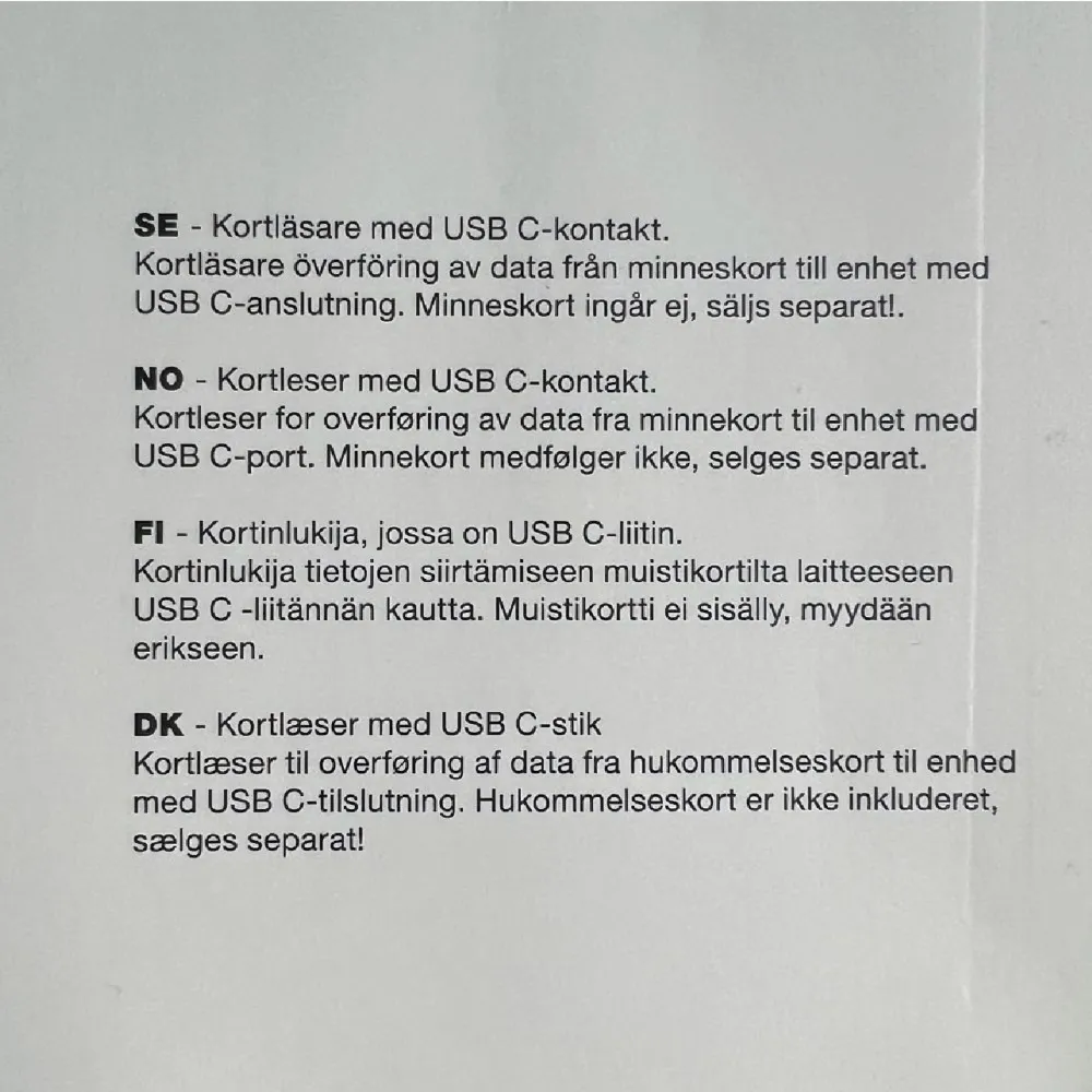 kortläsare med USB C-kontakt dvs Samsung uttag. Överföring från minneskort till data eller mobil med USB C-anslutning. Endast öppnad för att testa men gick ej då jag har en iPhone. Minneskort ingår ej!. Övrigt.