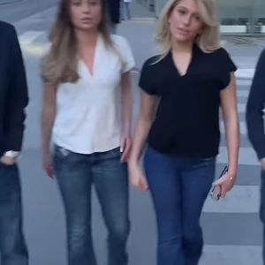 Blus - Fin blus från hm! Helt oanvänd ❤️ skriv för fler bilder kom privat för pris