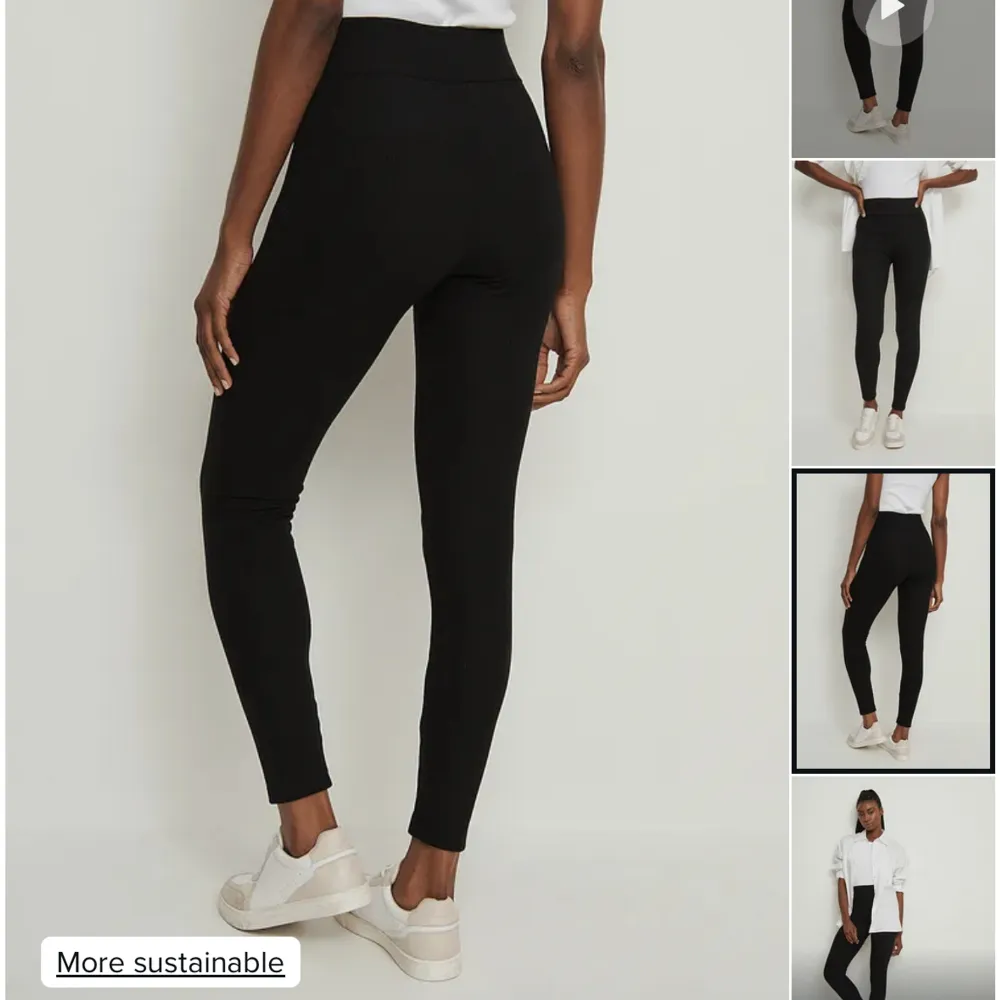 Använda en gång. Ribbade leggings i ett mjukt material (polyester & viskos).  Obs!! Sorry för Smutsig spegel, det är alltså INTE byxorna som har fläckar!!. Jeans & Byxor.