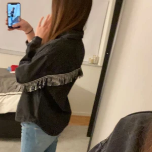 Jacka  - Jeansjacka från Zara, storlek 168/170. Aldrig använt. 