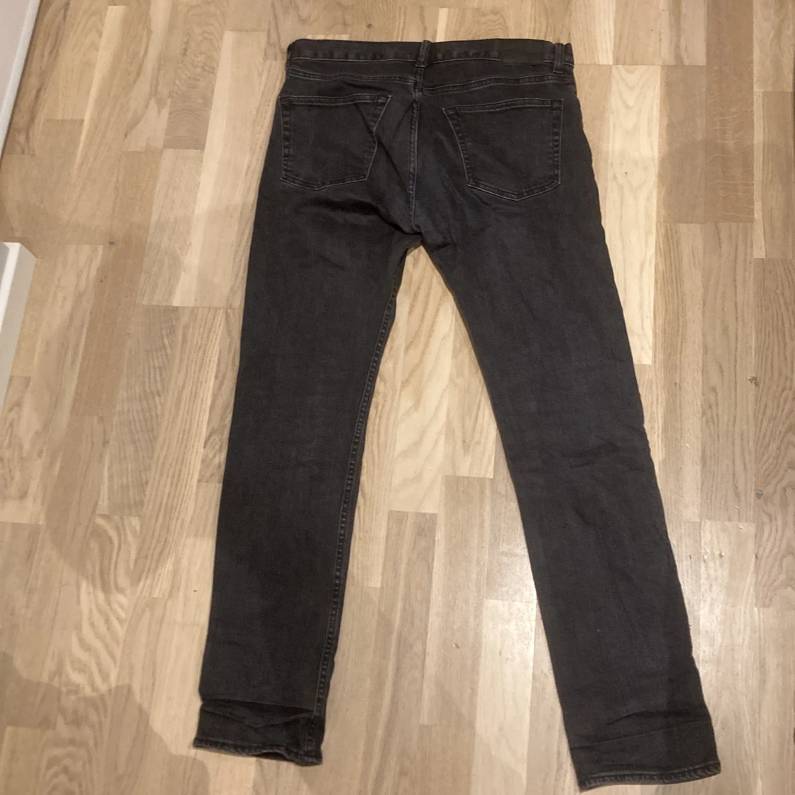 Svarta jeans - 90