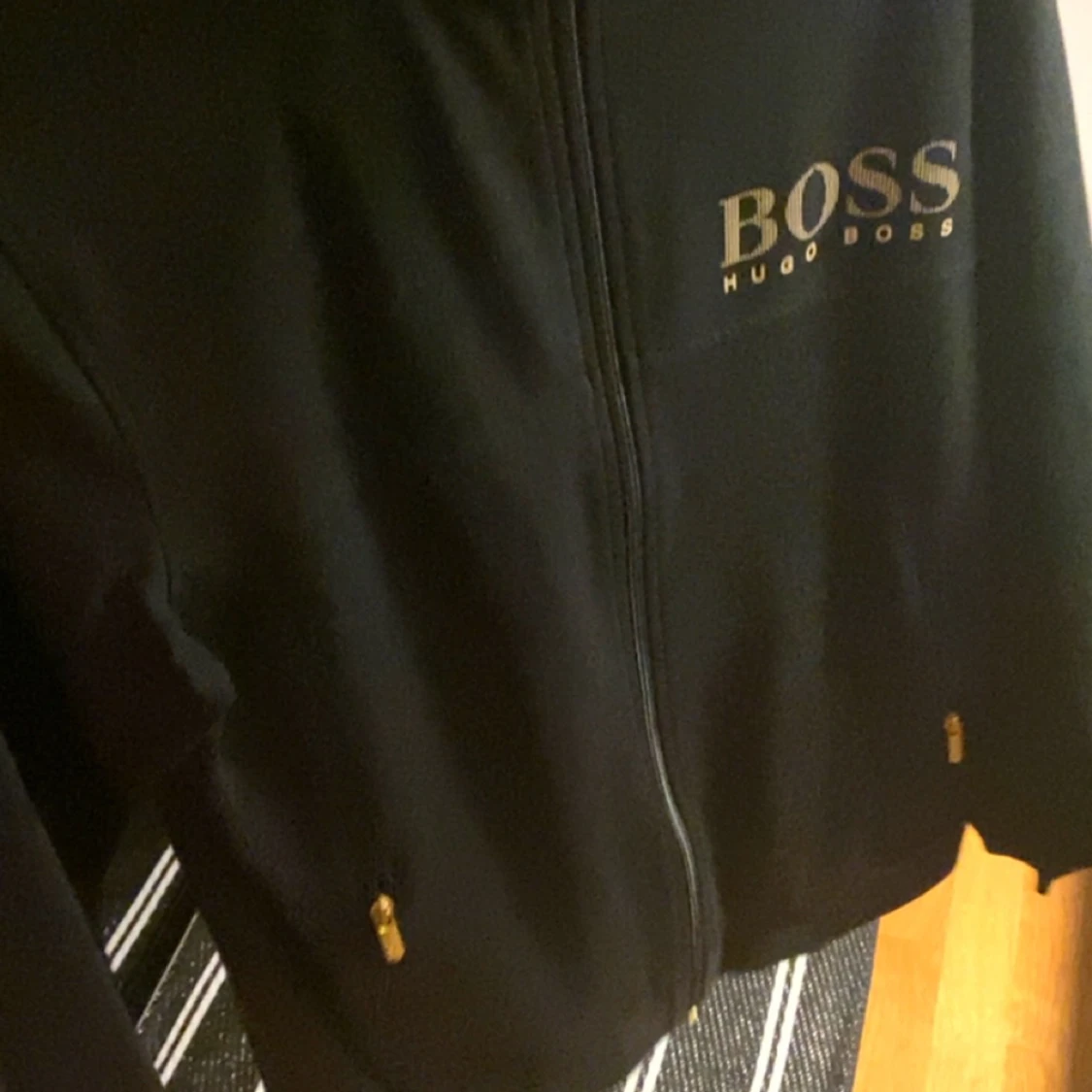 Hugo boss tröja/kofta