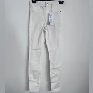 Molly jeans  - Superstretchiga, super sköna och riktigt bra passform. 