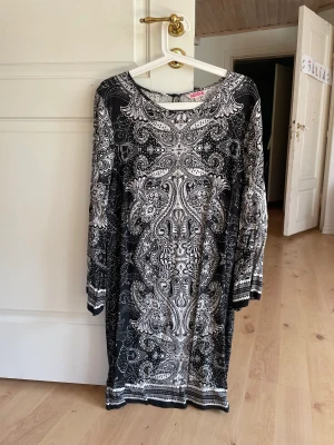 Mönstrad tunika - Mönstrad tunika från Indiska 