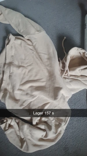 Hoodies  - Hoodies från lager 157 båda för 200 den gråa är i st m