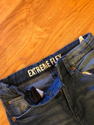 Jeans - Jeans i super stretch. Aldrig använda, bara tvättade. 