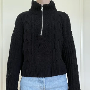 Stickad tröja från Urban Outfitters XS  - Stickad tröja från Urban Outfitters Storlek xs, overzised.  Tar emot prisförslag!