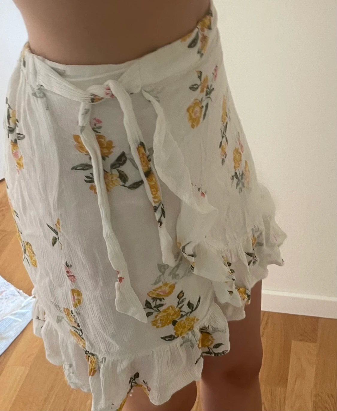 Blommig sommarkjol - 90