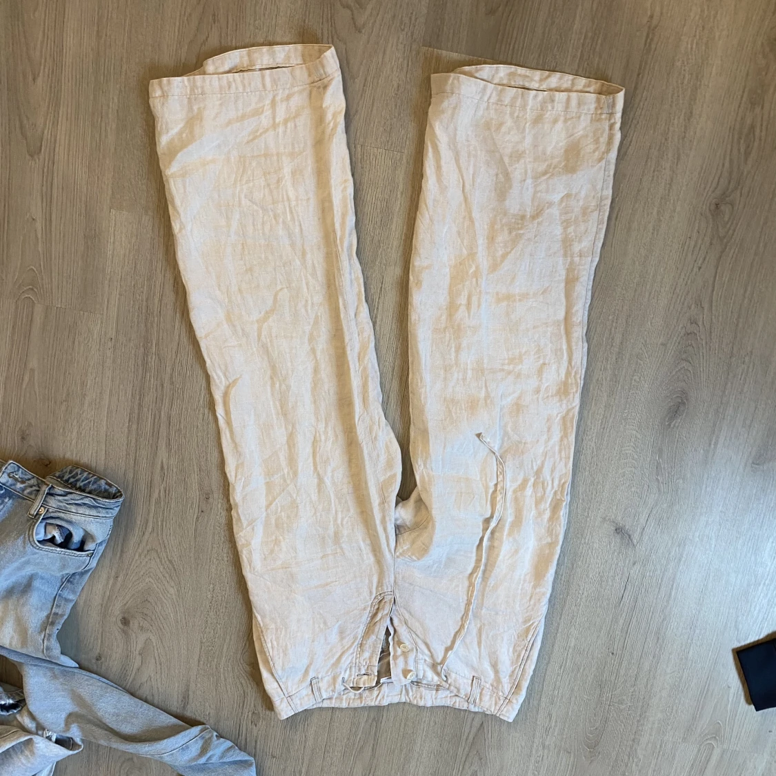 lågmidjade Linnebyxor