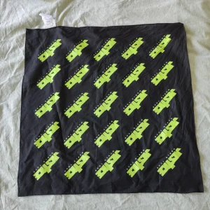 Justin Bieber bandana - Justin Bieber bandana som va i köpt på big slap förra året när Justin uppträdde. 