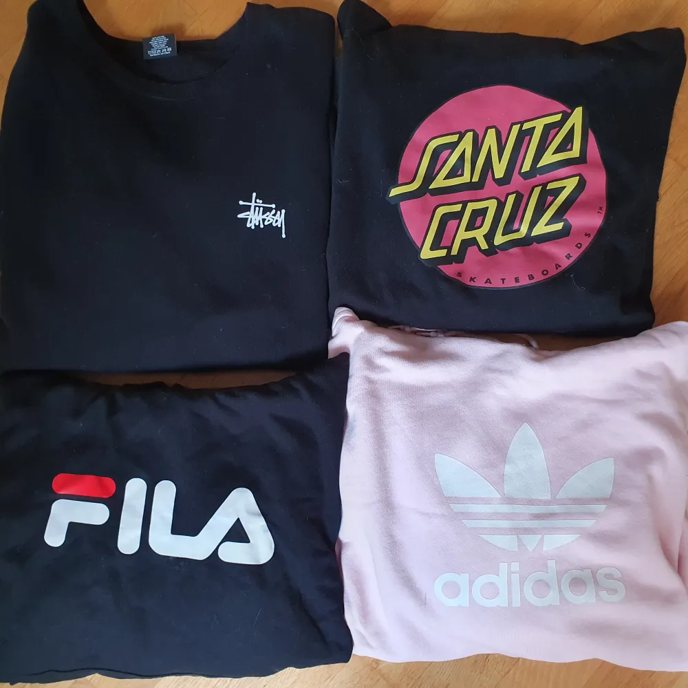 3 hoodies och en långärmad tröja.  Fila är ej äkta så tar 50kr för den Resterande 200kr st. Alla för 450kr. Blandade storlekar, fråga vid intresse.. Hoodies.