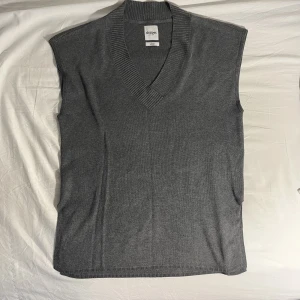 Oversized stickad väst - Jätteskön oversized väst som knappt använts 🤍 utan defekter 