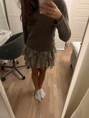 Fin volang kjol! Från zara😍 - Volanger!!!