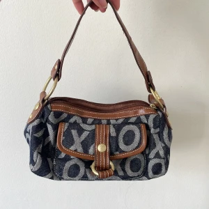 Vintage väska - Vintage OXOXO väska köpt från secondhand.