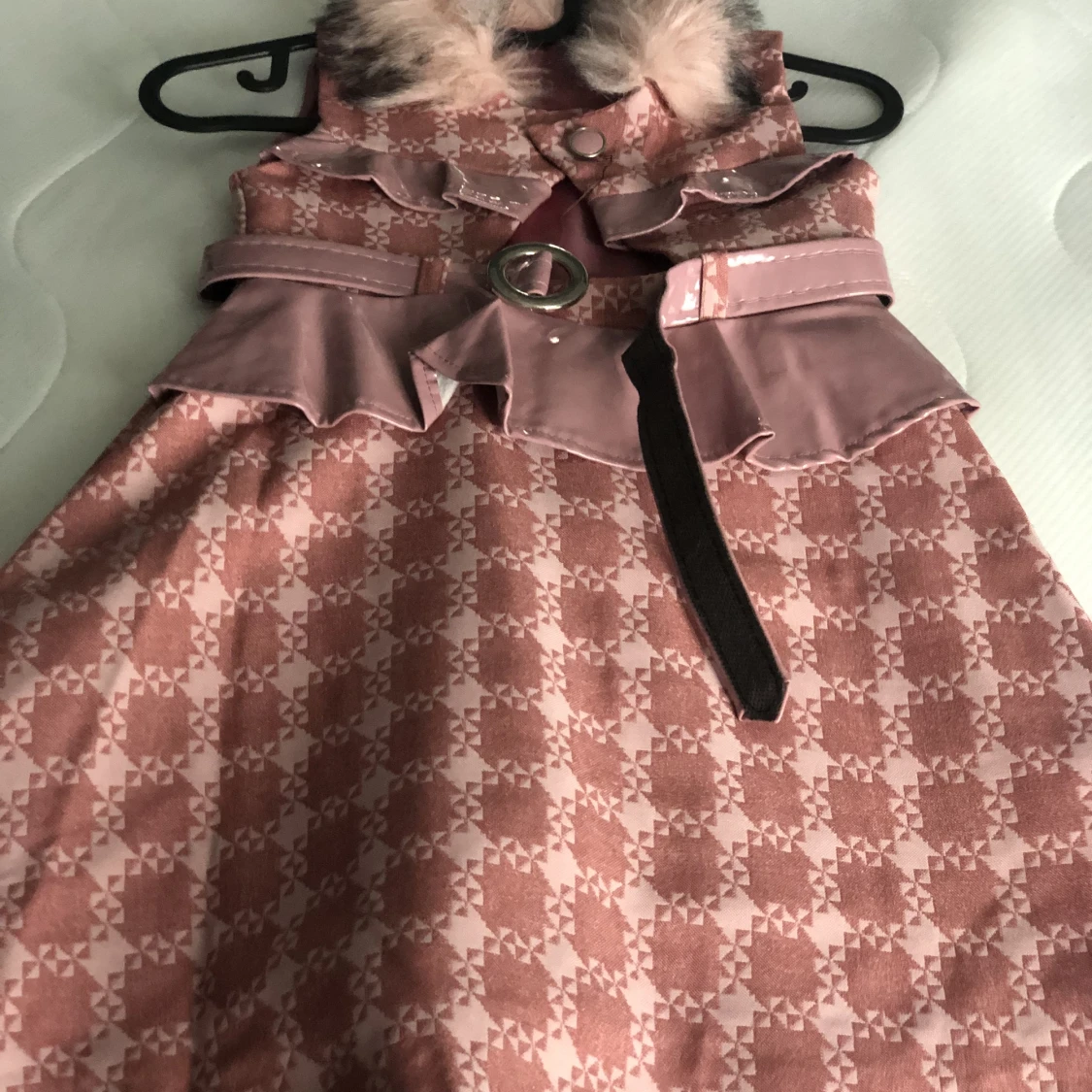 En kläning med fläder på  - 91