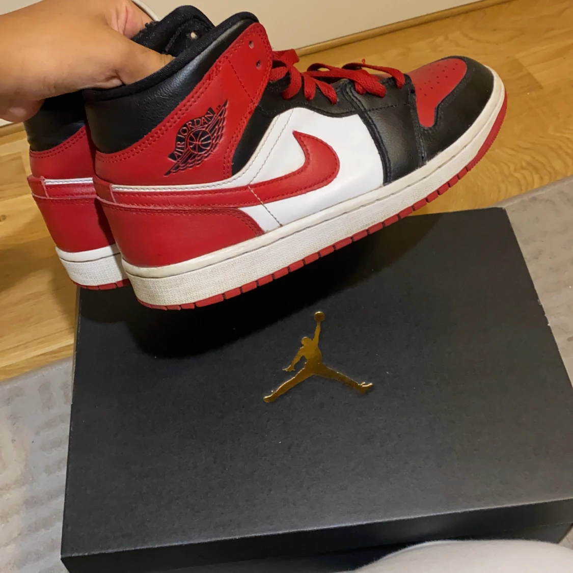 Jordan 1 röd - 28