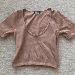 Zara - T-shirt från zara aldrig använd