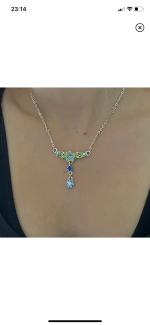 Halsband - Vintage Halsband med blommor