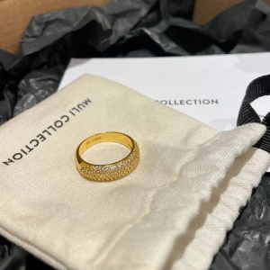 Guldring från MULI - En jättefin guldring från Muli Collection som är helt ny och oanvänd ☺️Storlek 18 