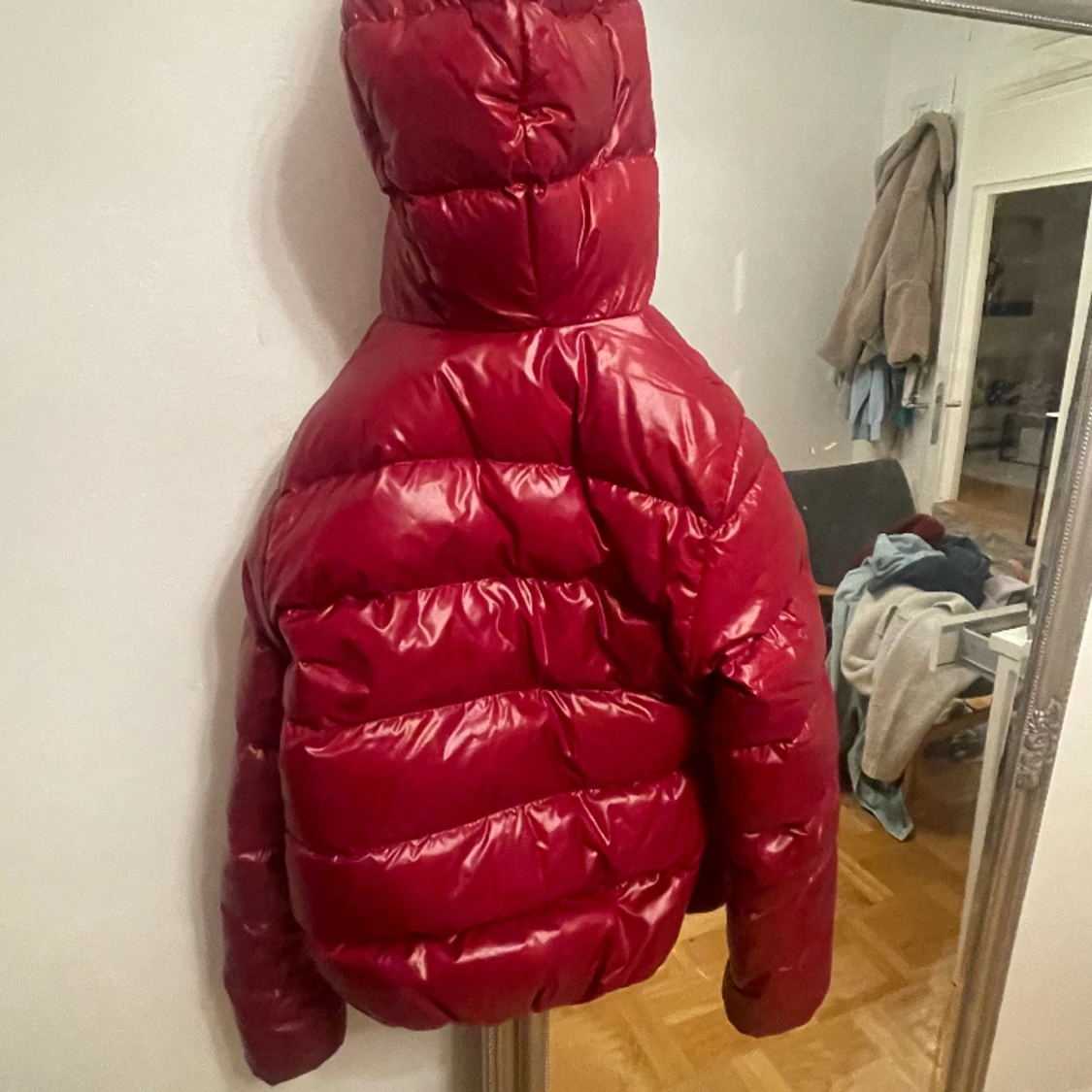 Vinröd dunjacka - 90