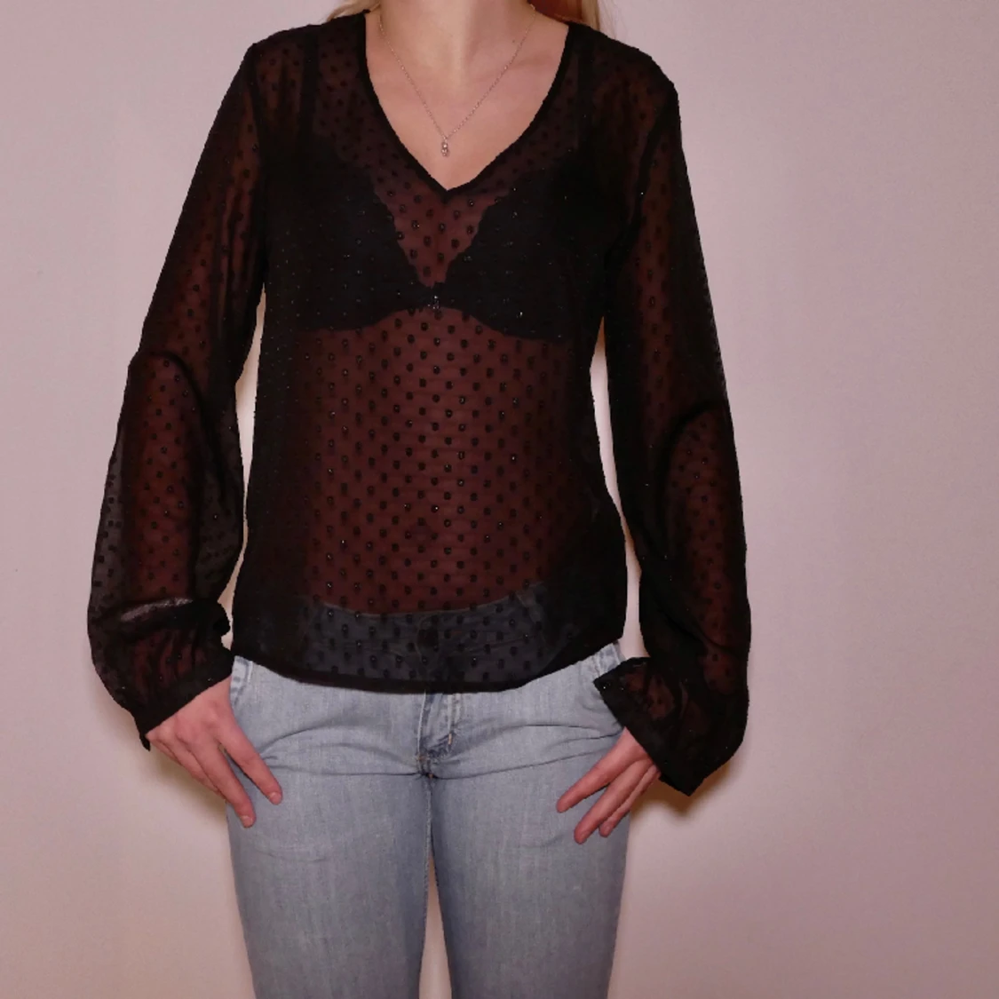 # 02 Långärmad glittrig blus🖤 - 91