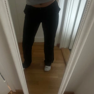 Kostymbyxor  - Snygga raka kostymbyxor🥰 Säljer då de inte kommer till användning, sparsamt använda💗