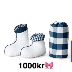 Hästens Duntofflor - Dessa Duntofflor från hästens som är så mysiga nu när det är kallt ute ❤️ Knappt använda så som nya 🎀 Inköpta för 2000kr Mitt pris: 1000  Bara att skriva för egna bilder 😚