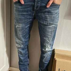 Dondap jeans - Säljer då den ej kommer till användning. 