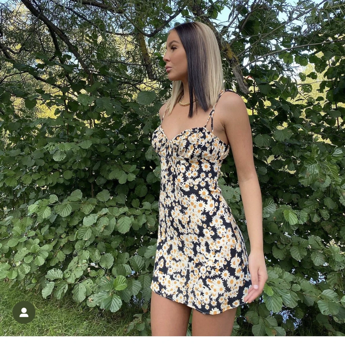 Kläning med blommor 