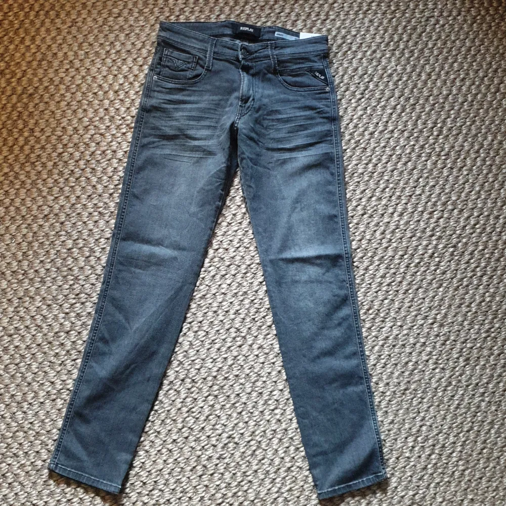 Nya jeans, Replay. Slim fit, stl:30 32 Modell: Anbass. Jeans & Byxor.