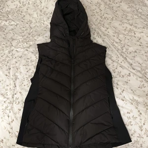 Zara väst  - Köpt i februari använd knappast 