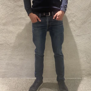 Replay jeans - Hej! Säljer nu dessa super exklusiva och populära replay jeans. Men modellen är 184cm