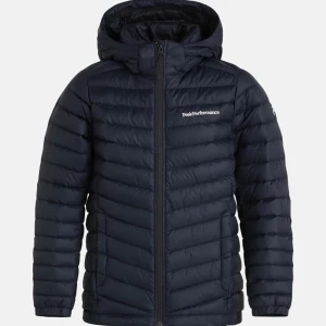 Peak performance  - Säljer min gamla peak jacka som inte kommer till användning längre🤍Passar perfekt nu till hösten & ser ut som ny🤍Strl 170🤍