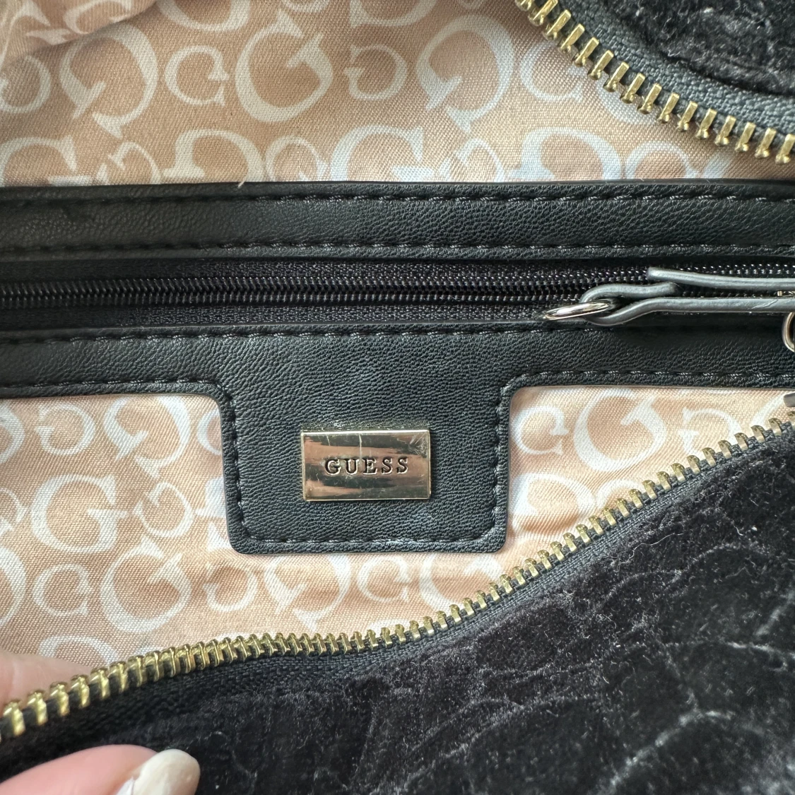 Guess Ryggsäck - 91