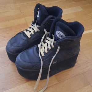 Äkta buffalo platåskor - Storlek; 39/40