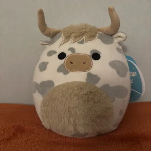 Squishmallows ”Borsa” 19 cm - Nytt, fint skick med lapp på. 