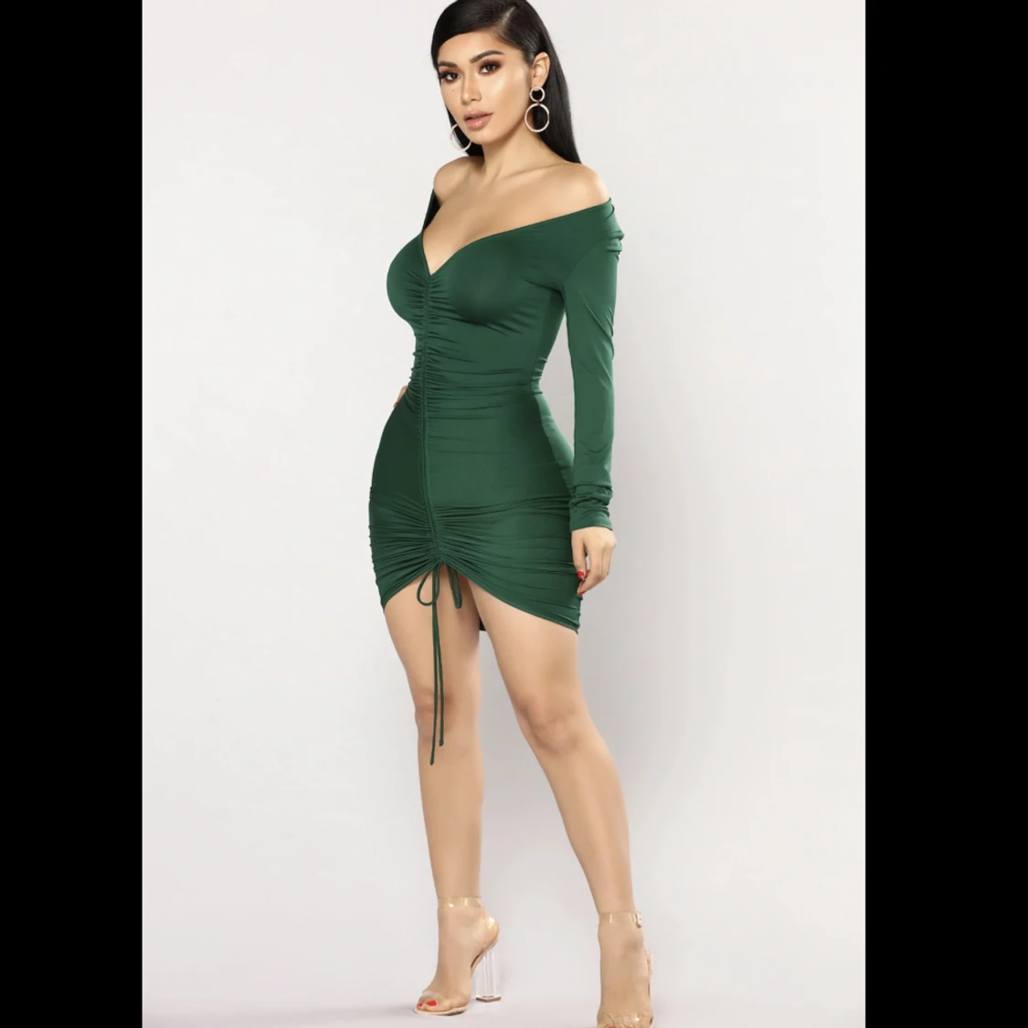 Grön klänning i toppskick  - 90