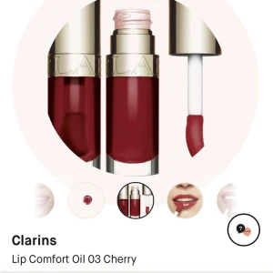 Clarins lip oil  - 2 st clarins lip oil i färg strawberry och cherry, en för 150kr och båda för 280kr. Båda är använda 1 gång, kontakta mig om vilken ni vill ha och för andra frågor.