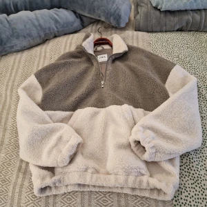 Zara teddy jacket - Size S