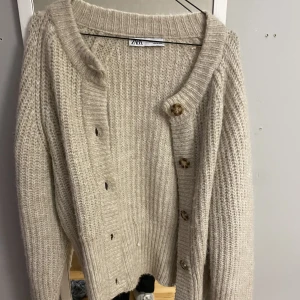 Kofta från zara  - Kofta från zara, köpt för 399kr💗