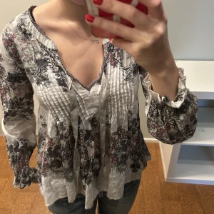 Odd Molly blus - Super söt Odd Molly blus i storlek S! Aldrig använd, köpt secound hand. 💕💕