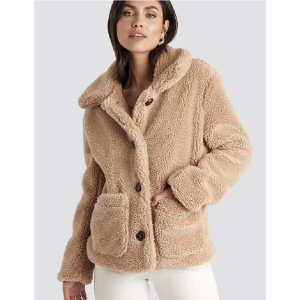 Teddyjacka - Mysigaste teddyjackan, så fin nu i vinter! Oanvänd!