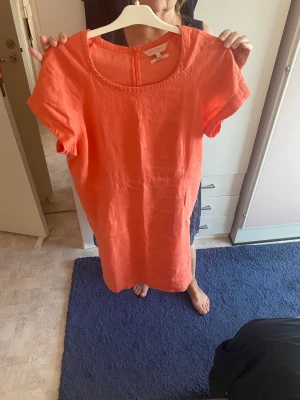 Linne klänning - Sparsamt använt