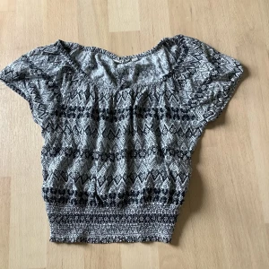 Tröja - Superfin tröja i storlekarna 146-152. 